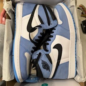 Nike Air Jordan 1 Retro High OG University Blue